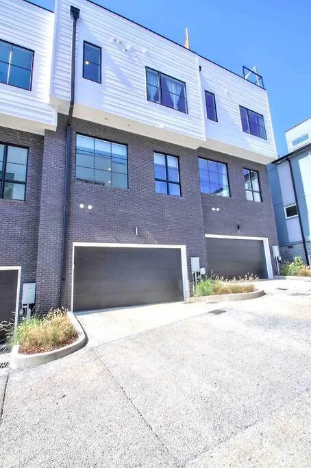Holiday home Luxurious Morden Loft Huge Rooftop & Skyline Views Nashville United States