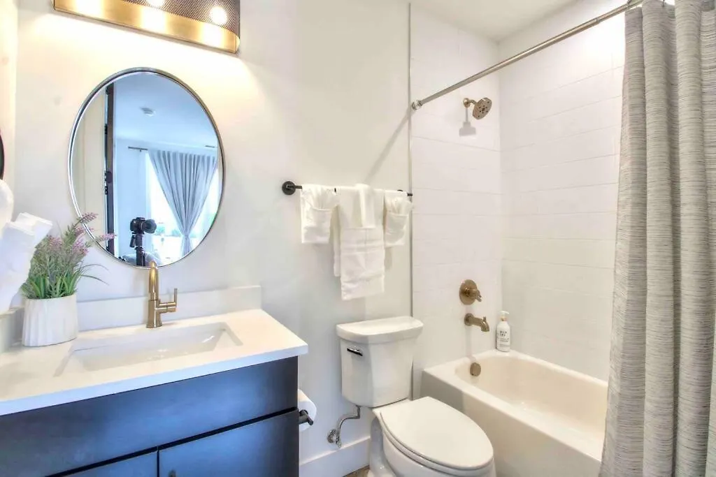 Luxurious Morden Loft Huge Rooftop & Skyline Views Nashville Holiday home