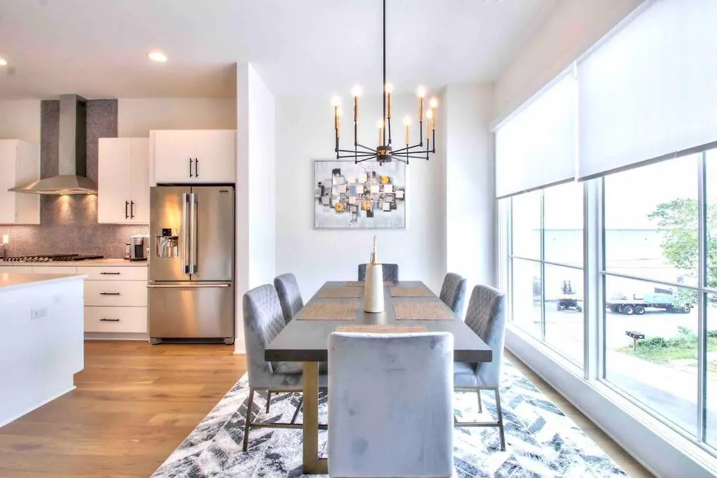 Luxurious Morden Loft Huge Rooftop & Skyline Views Nashville Holiday home