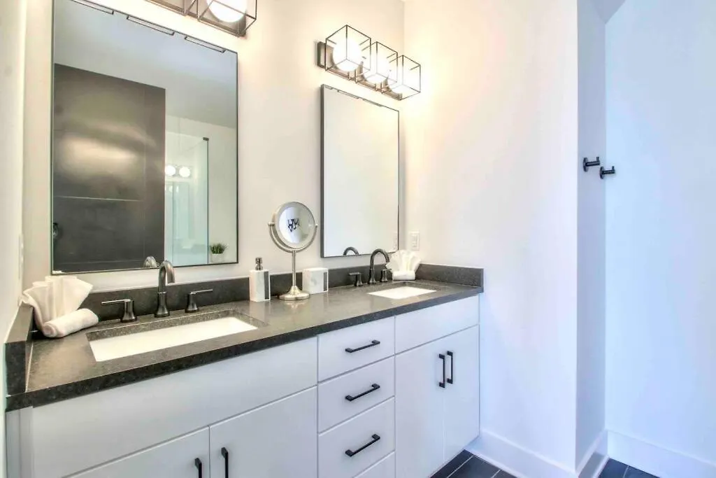 Luxurious Morden Loft Huge Rooftop & Skyline Views Nashville Holiday home