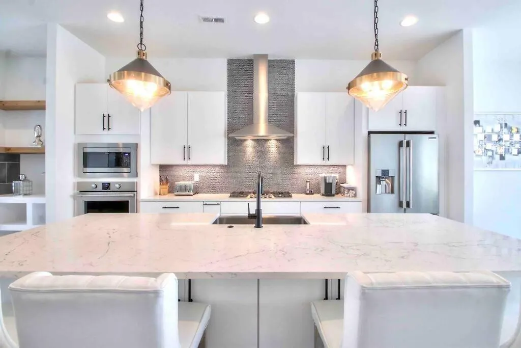 Luxurious Morden Loft Huge Rooftop & Skyline Views Nashville 0*,  United States