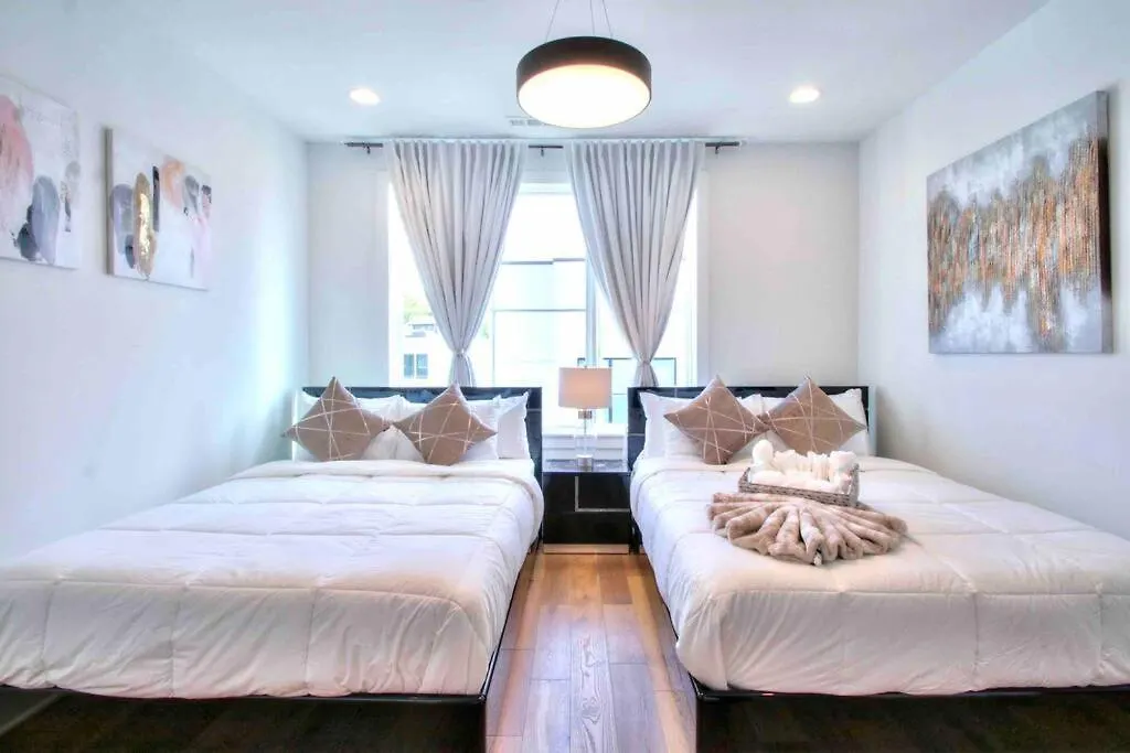 Luxurious Morden Loft Huge Rooftop & Skyline Views Nashville