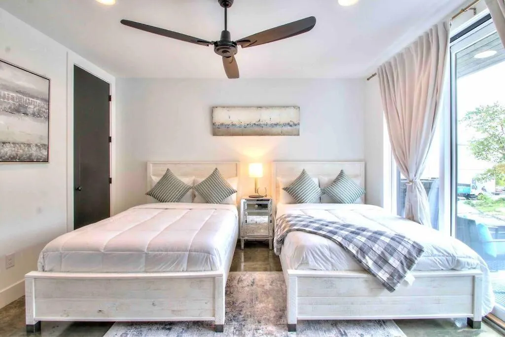 Holiday home Luxurious Morden Loft Huge Rooftop & Skyline Views Nashville